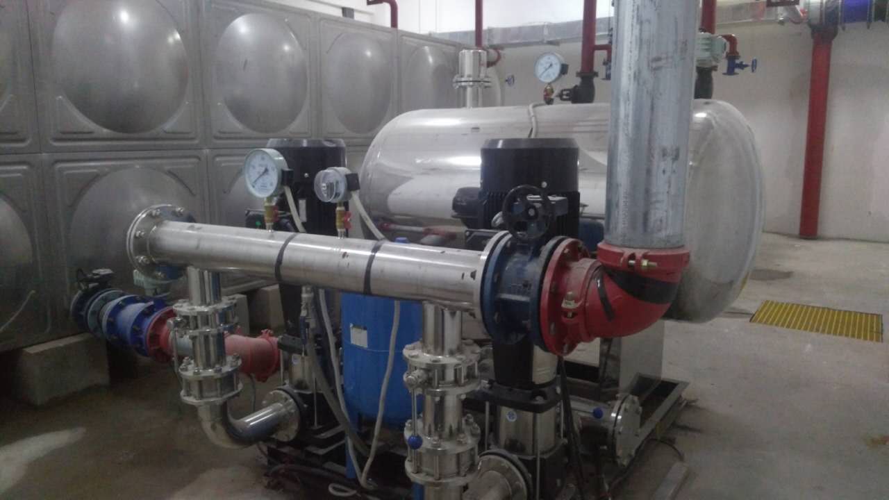 中贏給水罐式無負壓增壓給水設(shè)備驚艷上市 中贏給水罐式無負壓增壓給水設(shè)備驚艷上市